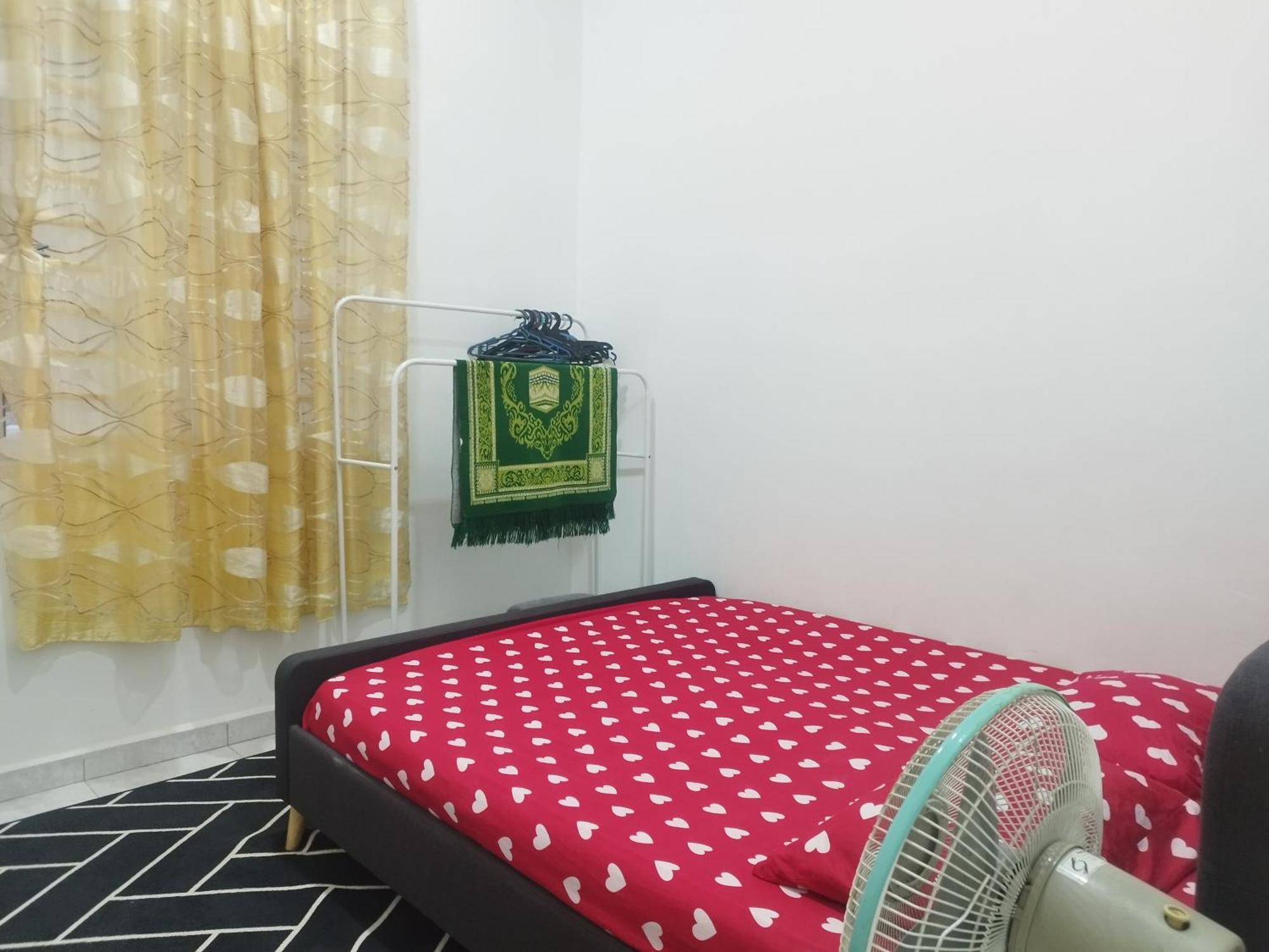 Homestay Batu Pahat, Bushra Esterno foto